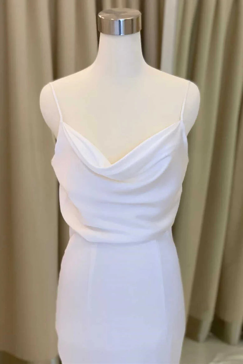 Robe de mariée longue sirène dos nu à col bénitier
